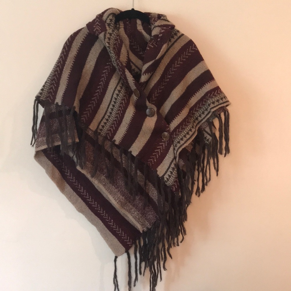 One size fits all poncho. Perfect for fall!